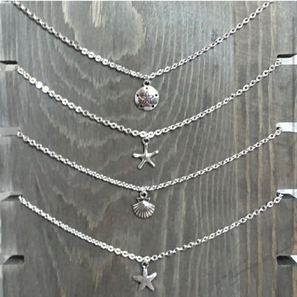 Silver Tone Beach Shell Starfish Sand Dollar Charm - Picture 2 of 8